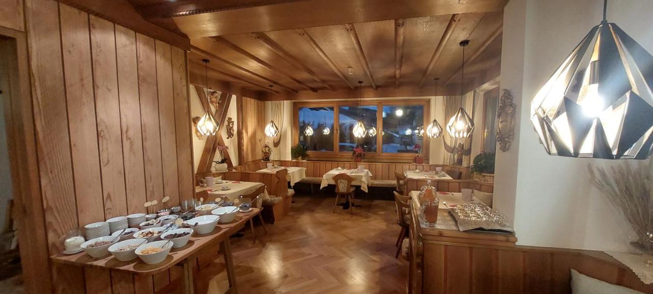 Garni Panoramik Otel Urtijëi Dış mekan fotoğraf