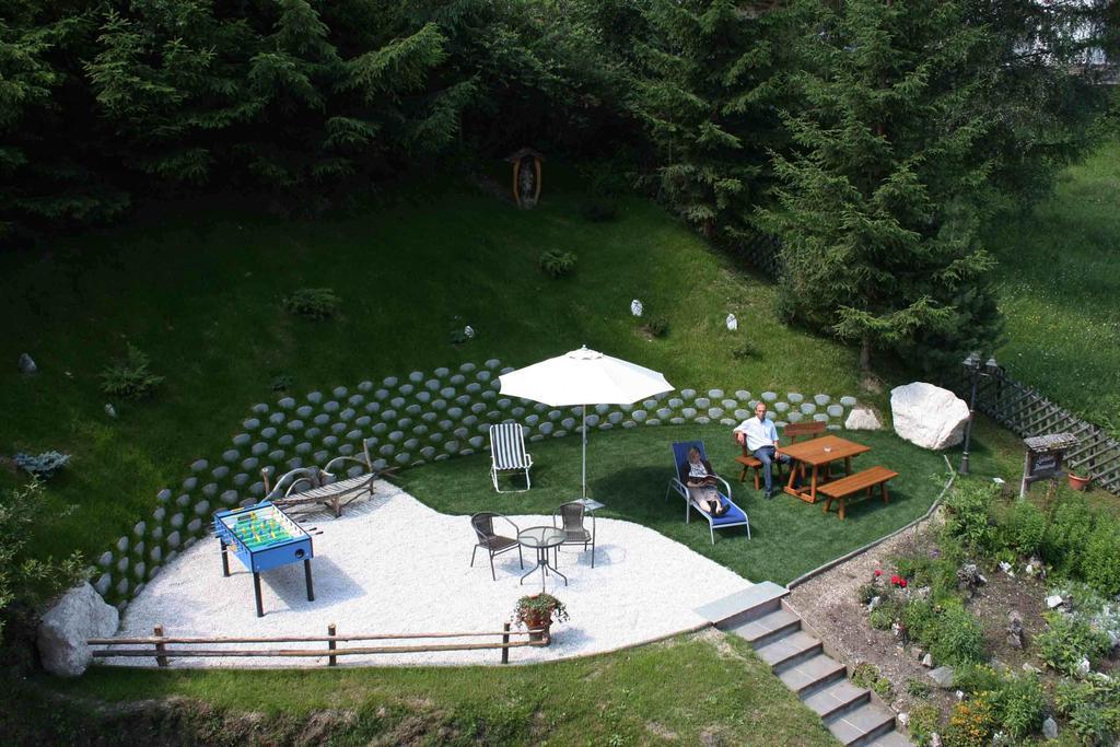 Garni Panoramik Otel Urtijëi Dış mekan fotoğraf